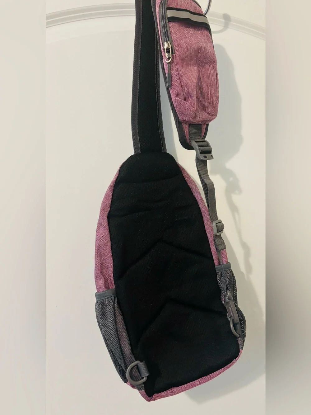New WATERFLY Purple Crossbody Backpack Sling Bag Travel Hiking Chest Bag Daypack